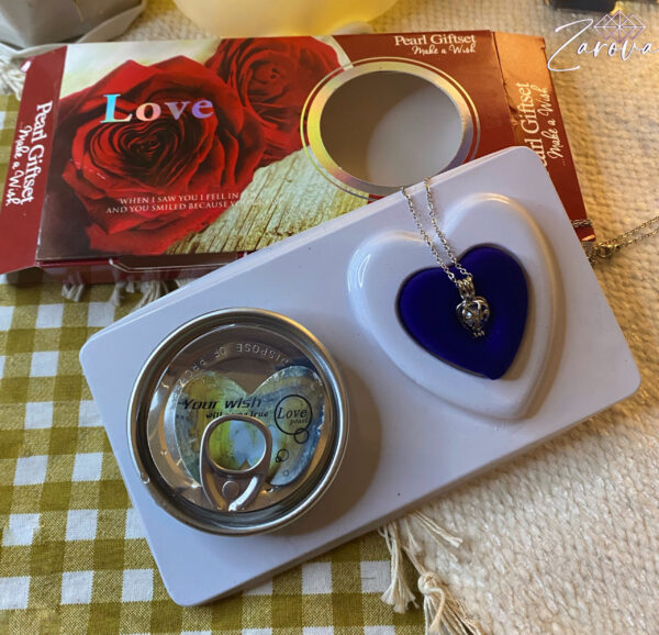 Love and Wish pearl Necklace (With water)